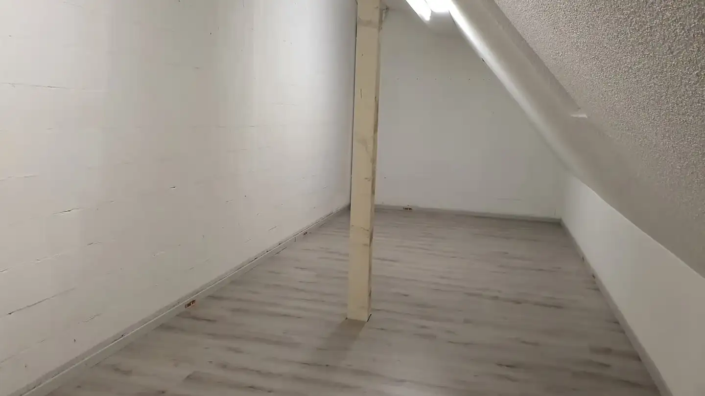 Edificio ad uso misto in affitto - Wehntalerstrasse 560, 8046 Zürich - Foto 2