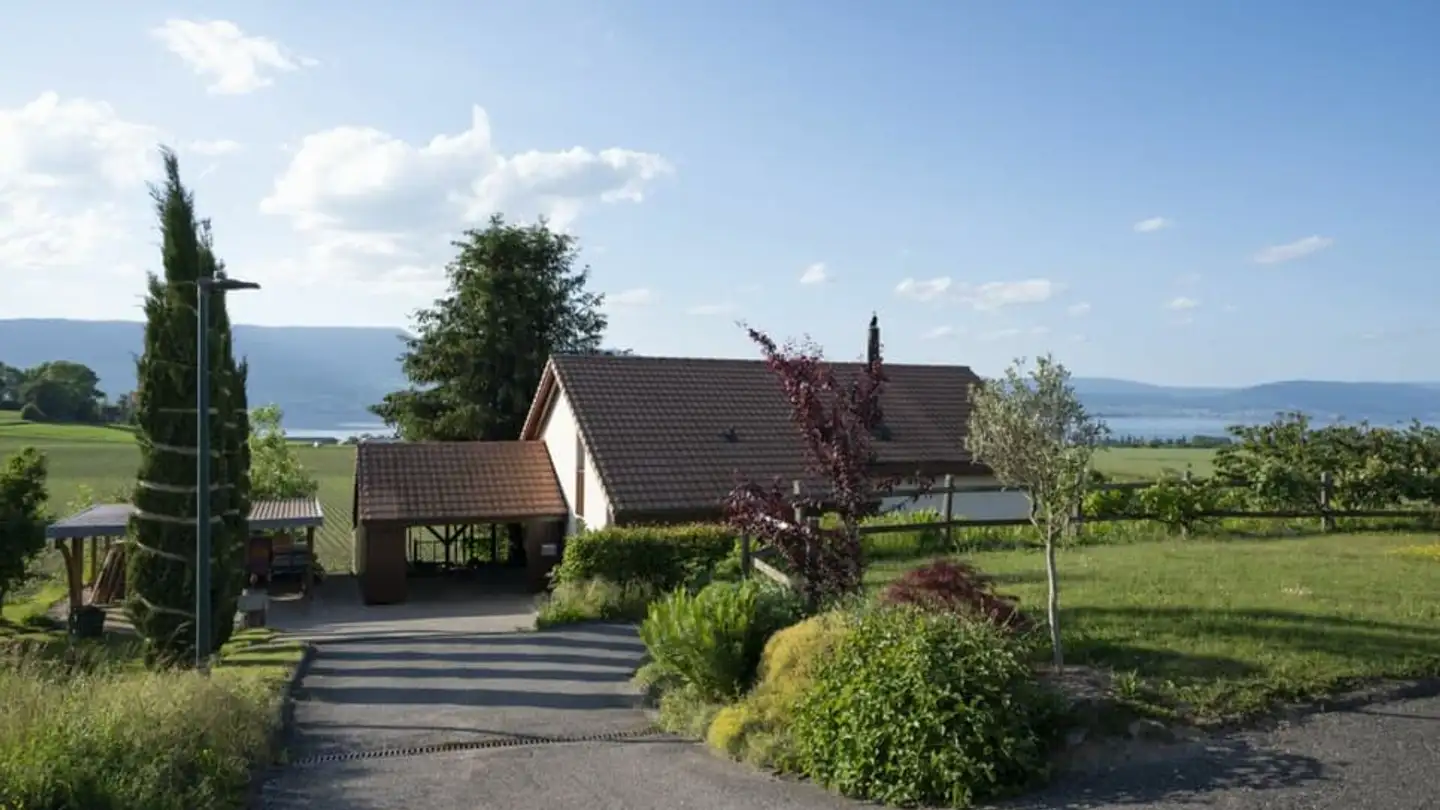 Single house for rent - L'arzillier 25, 1473 Châtillon FR