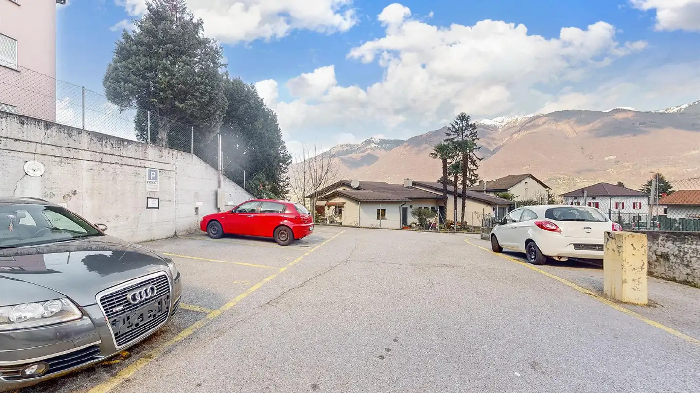 Outdoor parking space for rent - Via Monte Ceneri 74, 6593 Cadenazzo