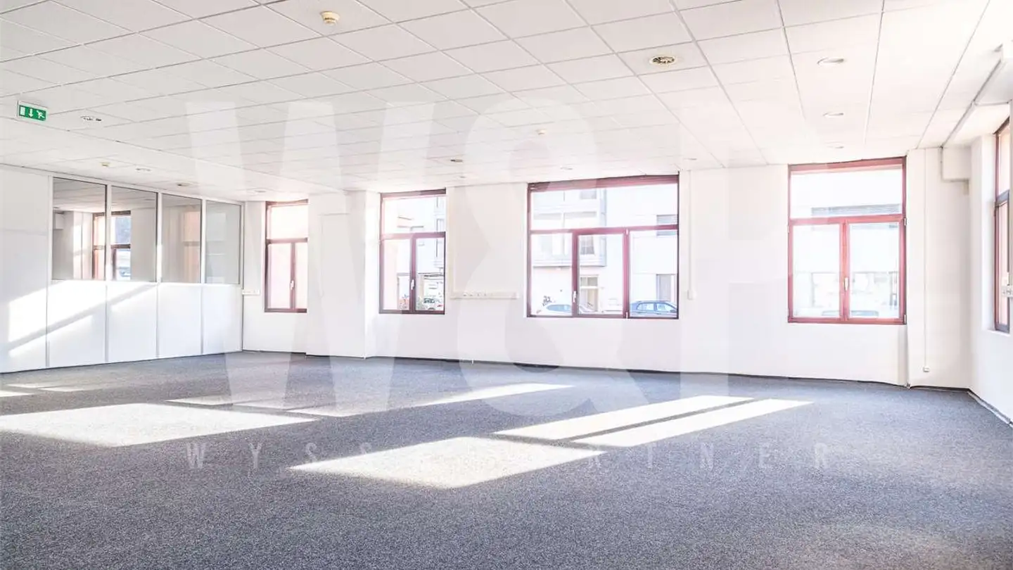 Bureau à louer - In Tirada 34, 6528 Camorino - Photo 2