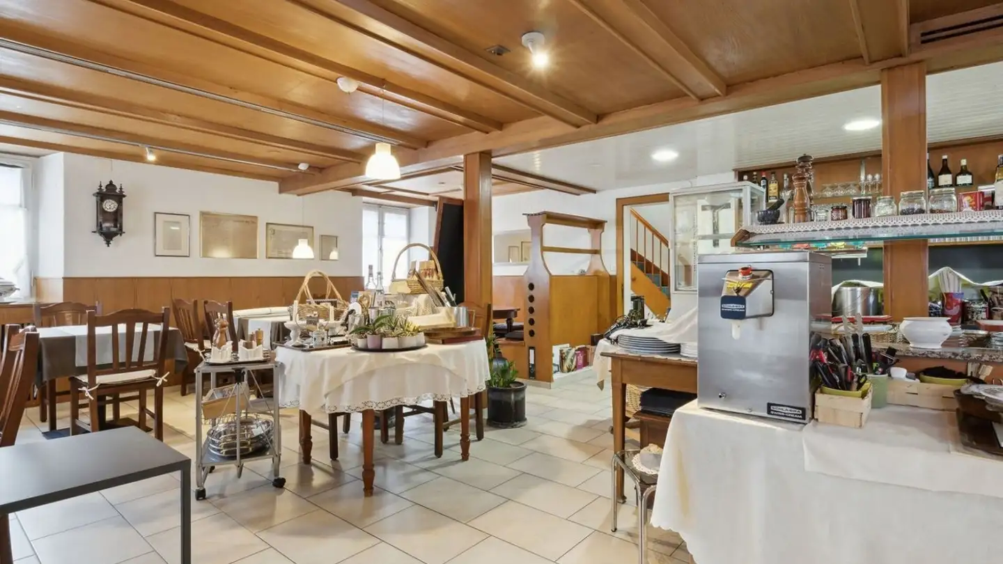 Restaurant for sale - Gempenstrasse 5, 4413 Büren SO - Photo 2