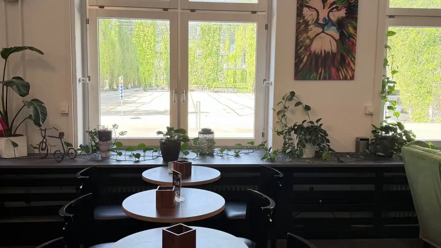 Restaurant for rent - Elias-Canetti-Strasse 7, 8050 Zürich - Photo 2