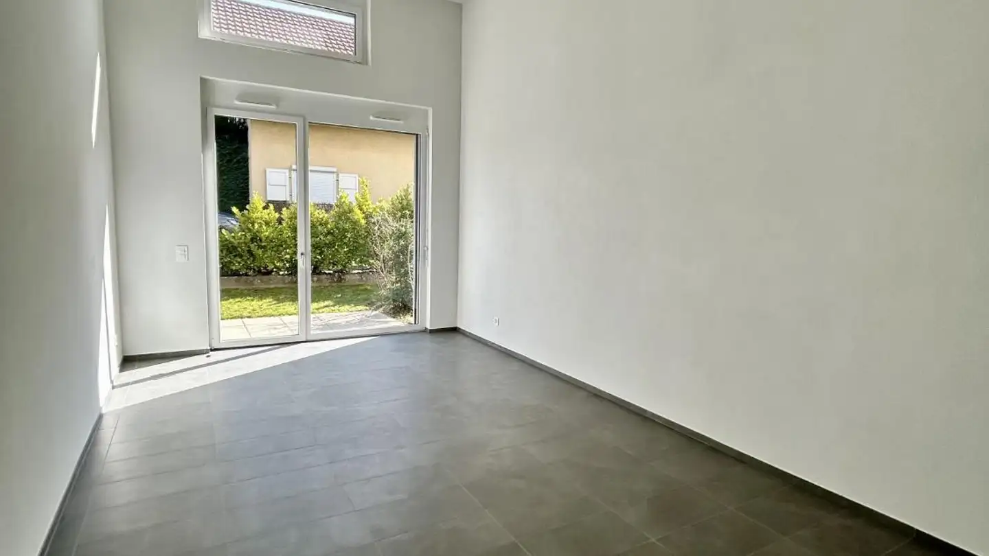 Magasin à louer - Route De La Gare 10a, 1131 Tolochenaz - Photo 3
