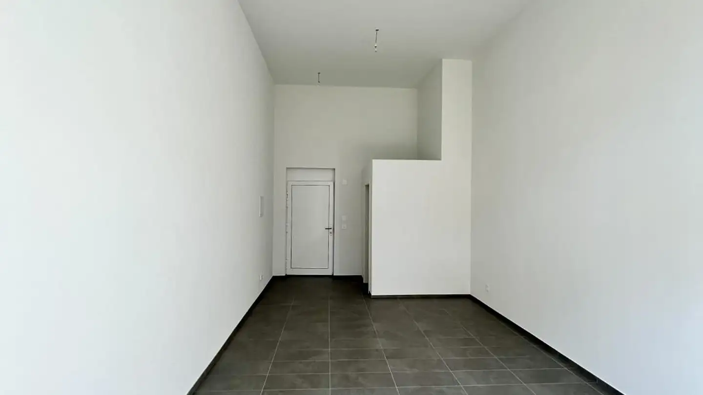 Magasin à louer - Route De La Gare 10a, 1131 Tolochenaz - Photo 4