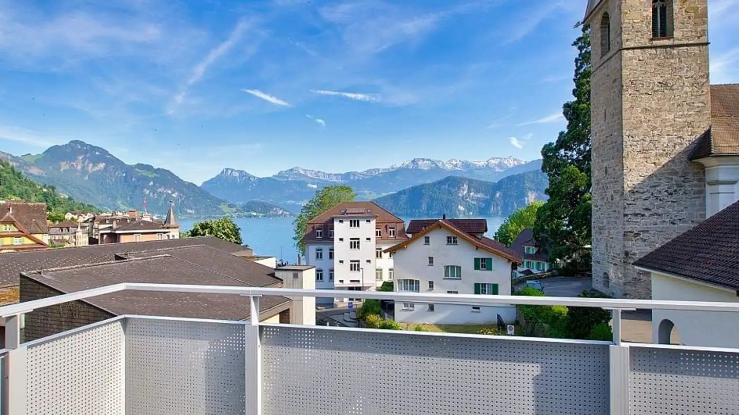 Dachgeschosswohnung mieten - Rigiblickstrasse 4, 6353 Weggis - Foto 4