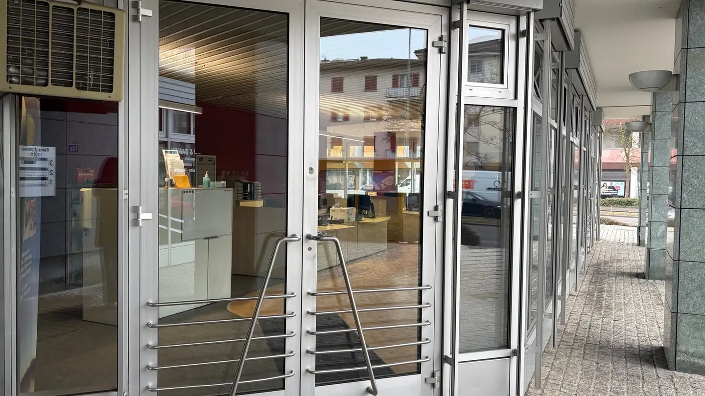 Commercial à louer - Ifangstrasse 12, 8302 Kloten - Photo 2