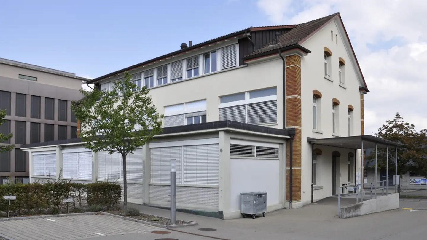 Outdoor parking space for rent - Guyer-Zeller-Strasse 21, 8620 Wetzikon ZH
