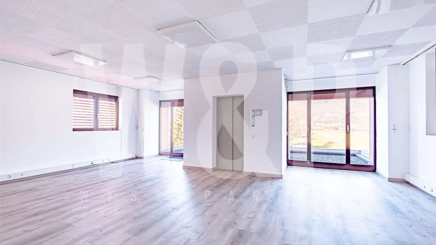 Bureau à louer - In Tirada 34, 6528 Camorino