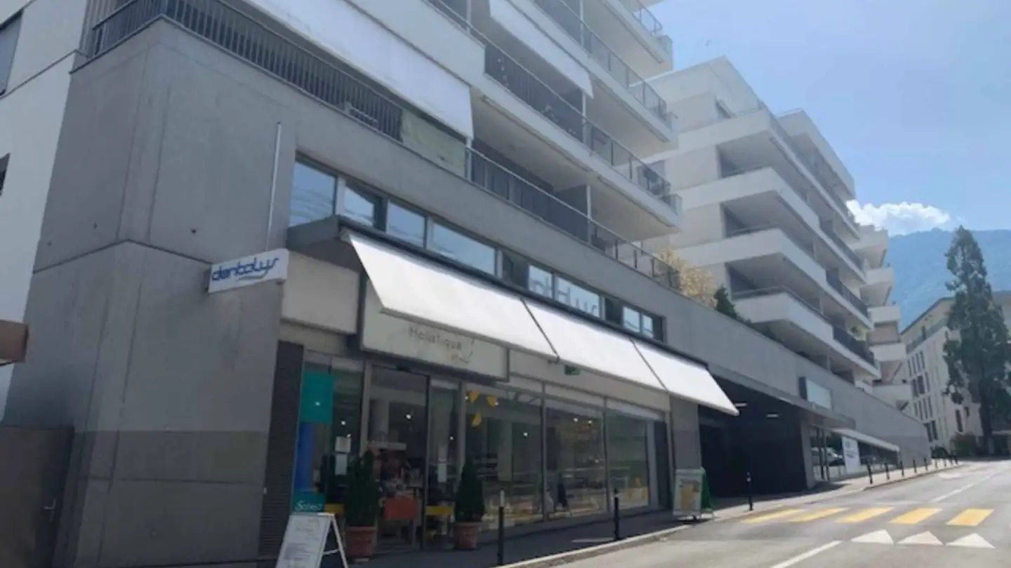 Arcade for rent - 1820 Montreux