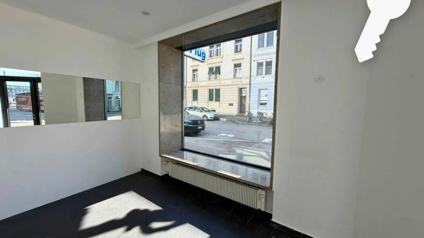 Negozio con vetrina in affitto - Niklaus Konrad-Strasse 11, 4500 Solothurn