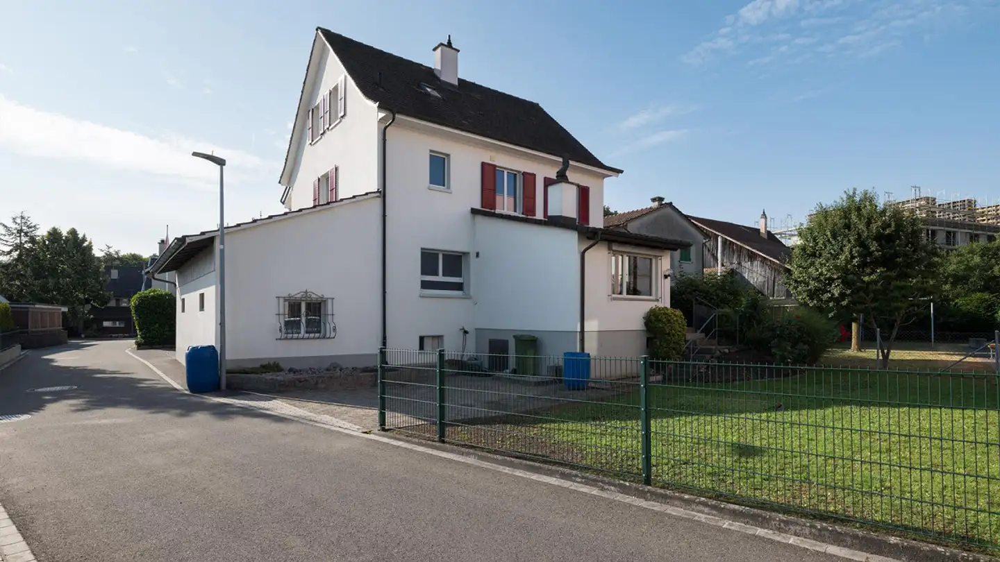 Einfamilienhaus mieten - Schneidergasse 11, 4106 Therwil - Foto 2