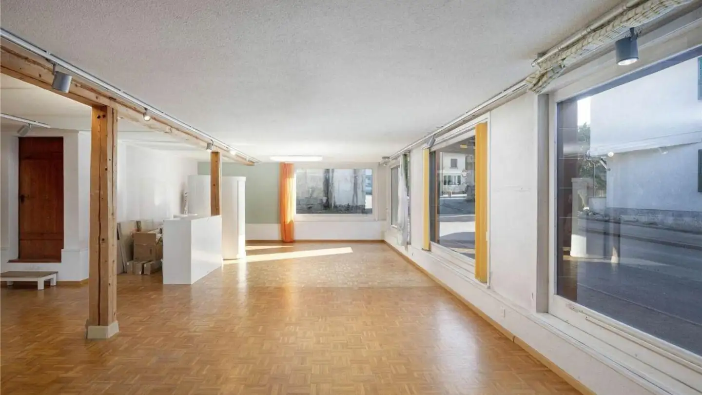 Commerciale in vendita - Oberdorfstrasse 1, 8340 Hinwil - Foto 4