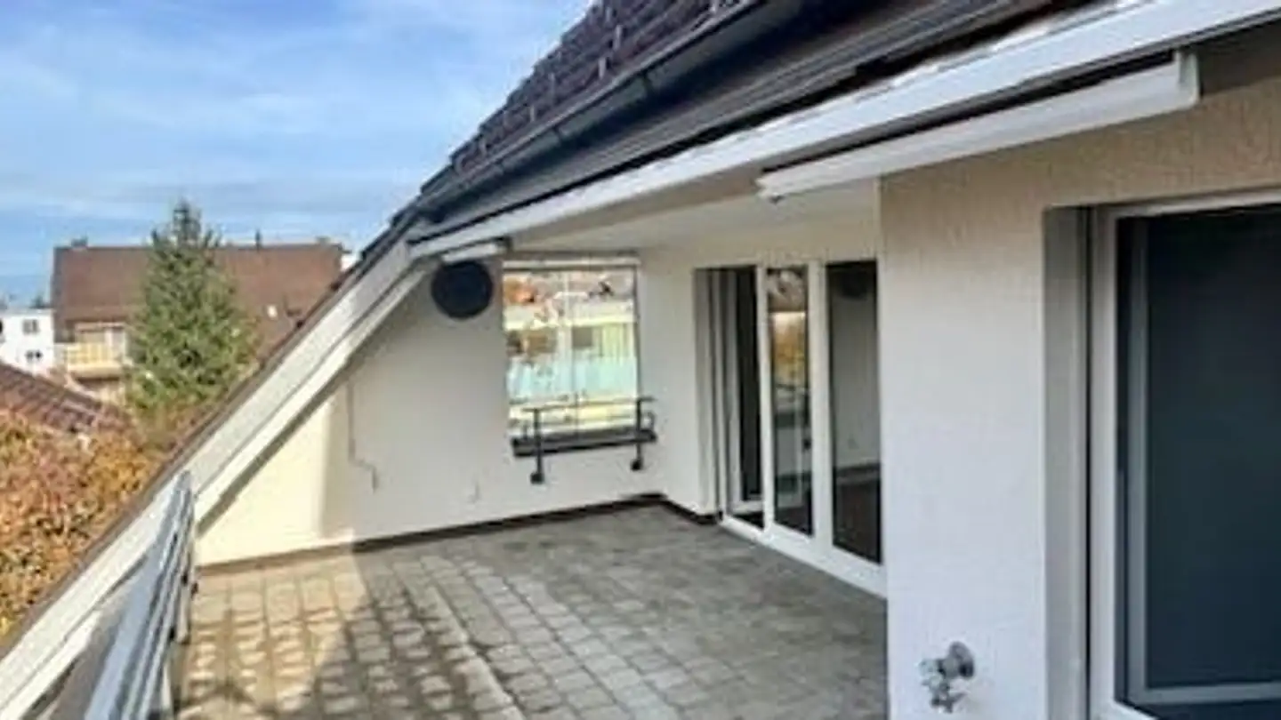 Duplex for rent - Hüssenbüelstrasse 2, 8340 Hinwil