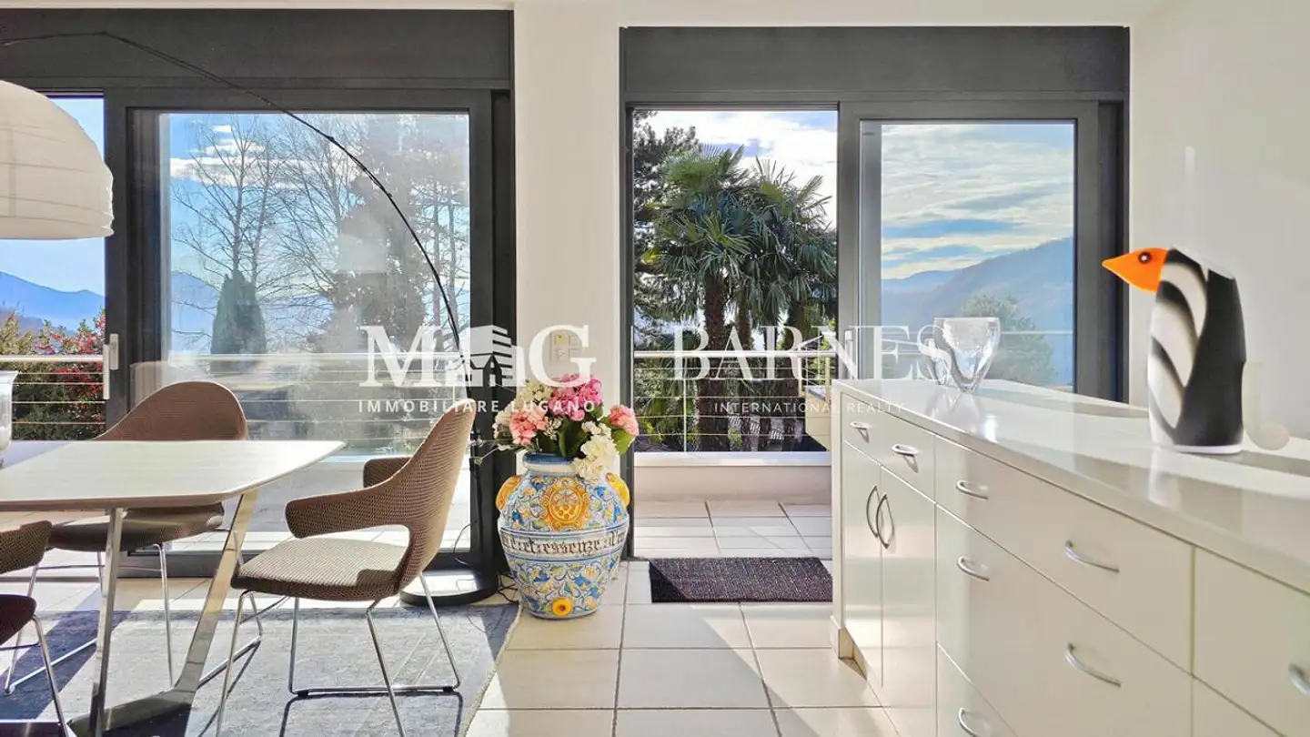 Villa for sale - 6966 Villa Luganese - Photo 2