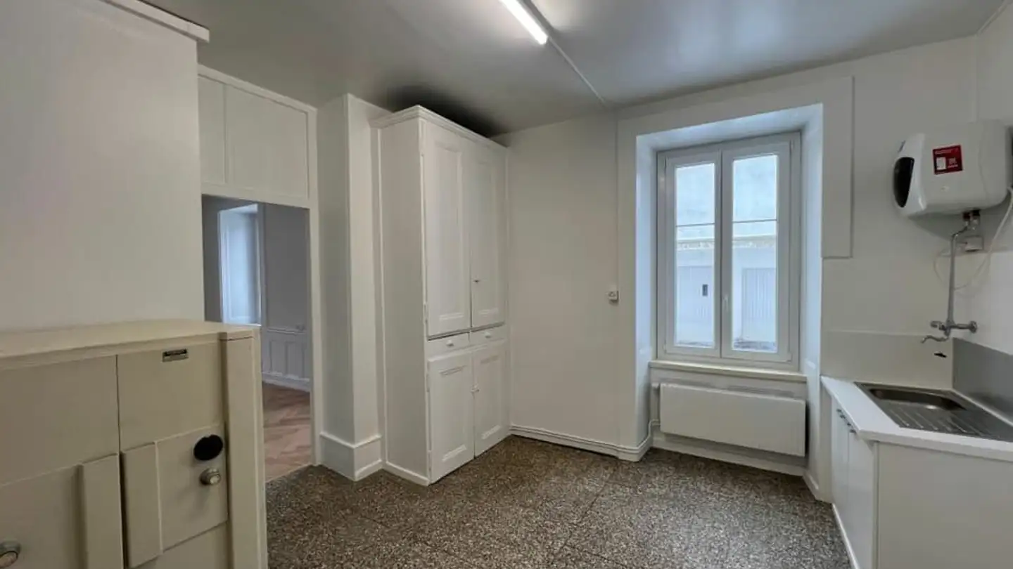 Gewerbe mieten - Rue De L'avenir 11, 2400 Le Locle - Foto 3