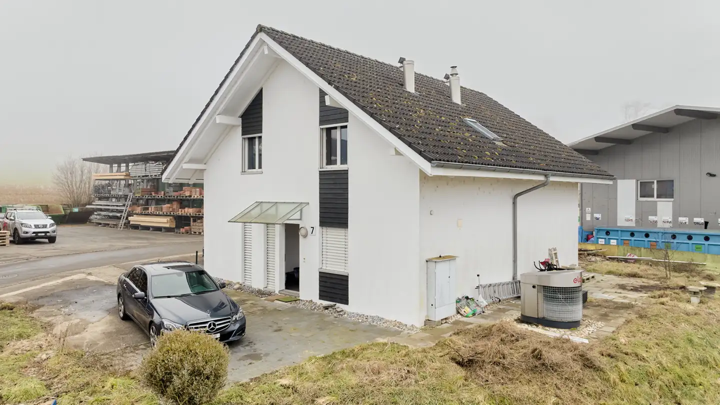 Mixed-use building for sale - 3203 Mühleberg