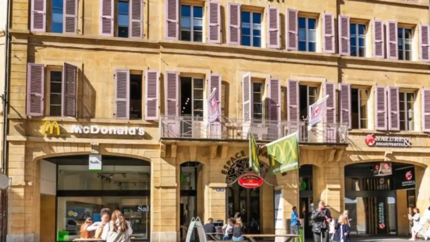 Commerciale in affitto - Rue De L'hôpital 20, 2000 Neuchâtel
