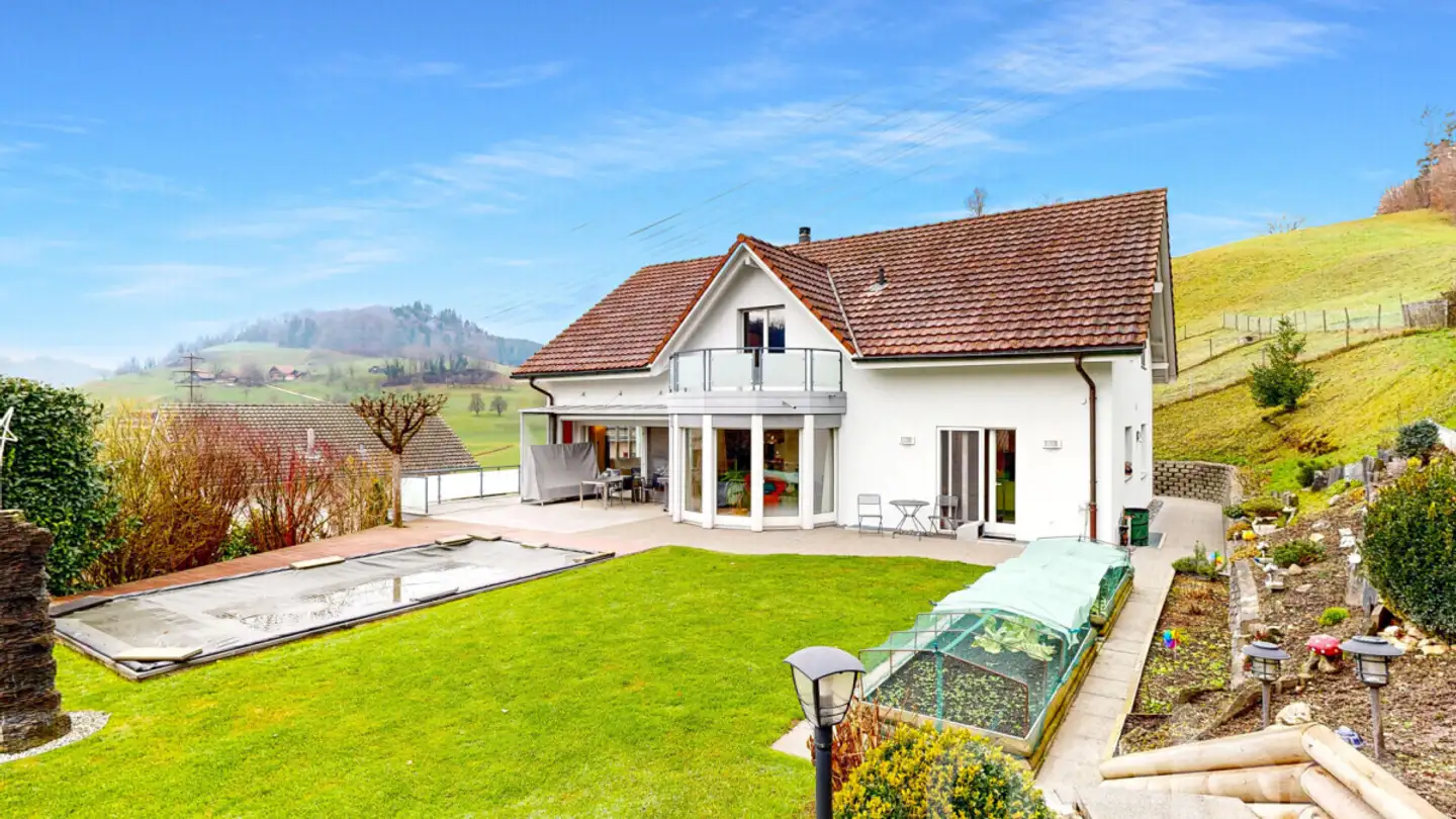 Maison troglodyte à vendre - 6122 Menznau