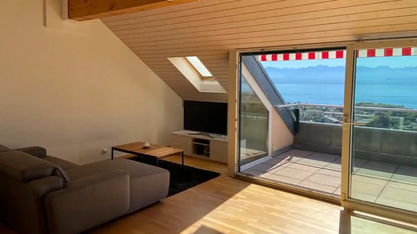 Apartment for rent - 1185 Mont-sur-Rolle