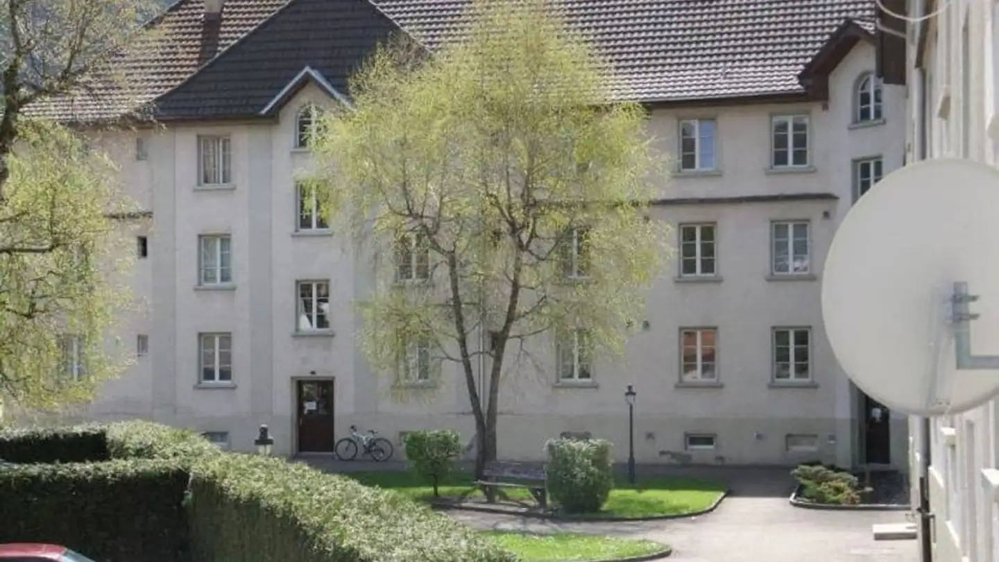 Single garage for rent - Rue Industrielle 88, 2740 Moutier