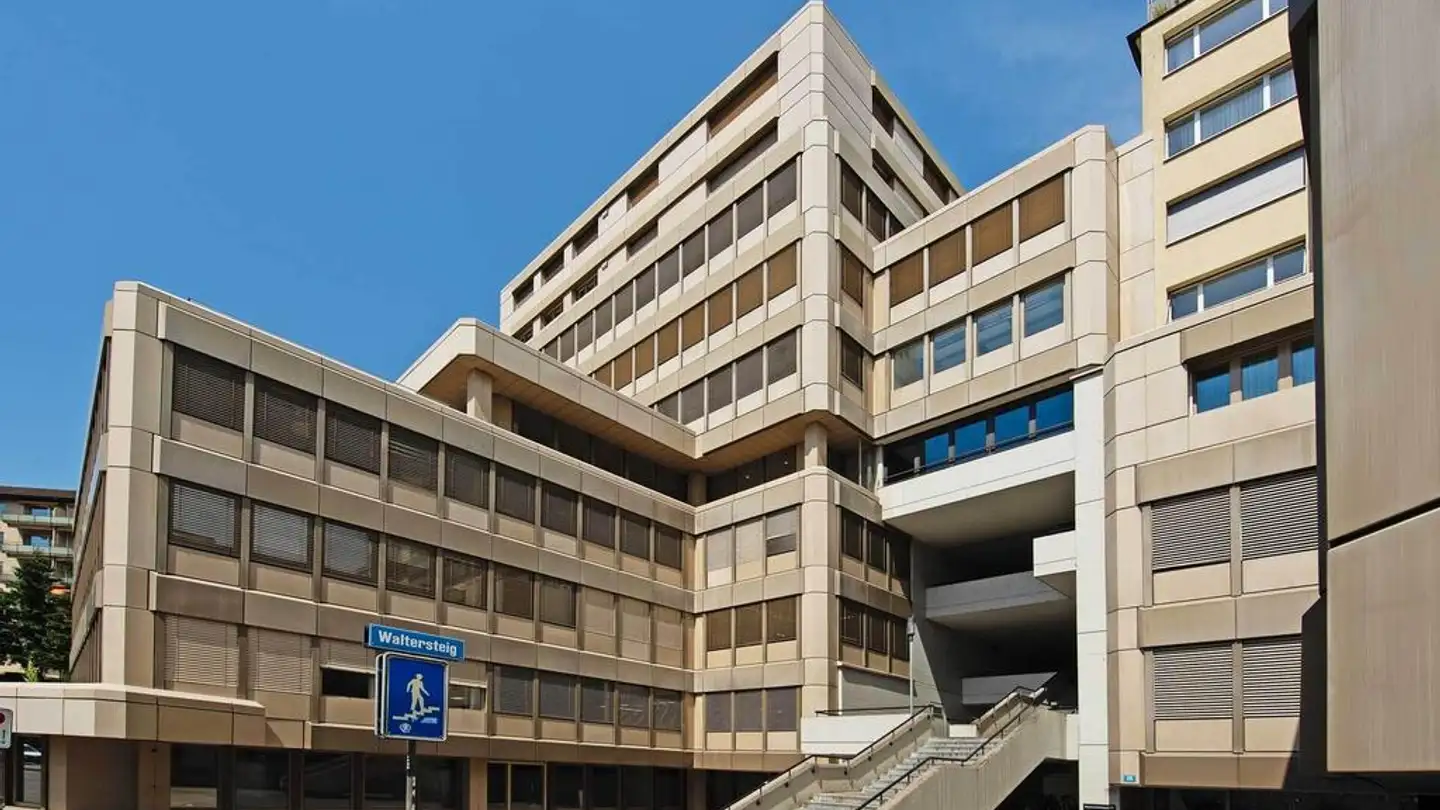 Place de parking souterraine à louer - Stampfenbachstrasse 109, 8006 Zürich
