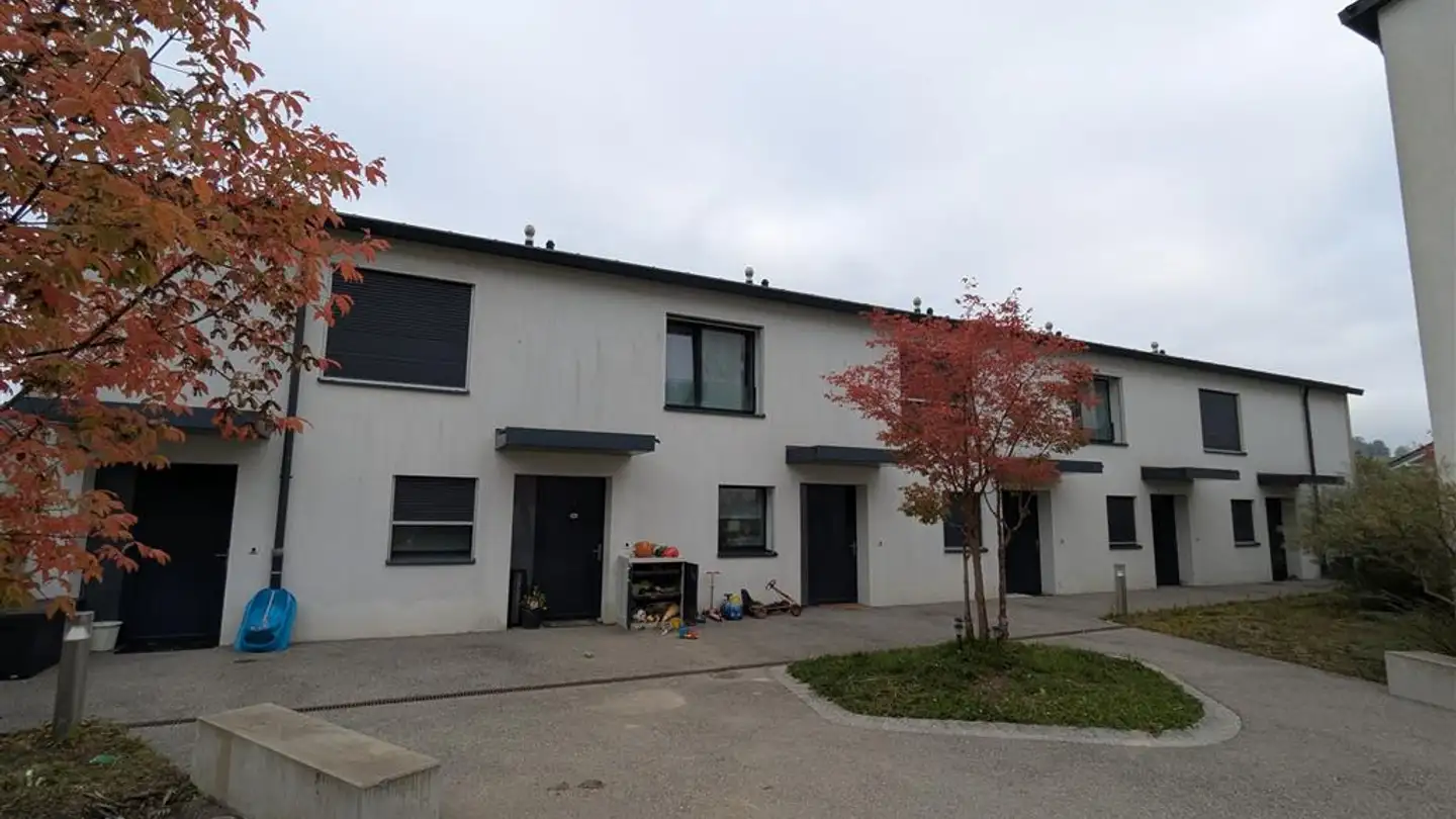 Garage individuel à louer - Haut De Scherwyl, 1634 La Roche FR