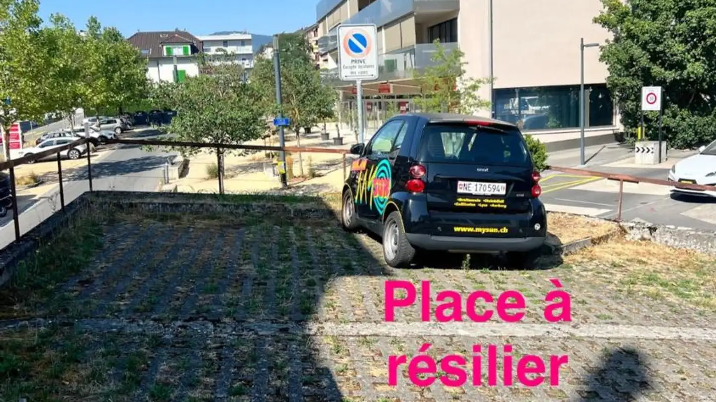 Parcheggio esterno in affitto - 2000 Neuchâtel