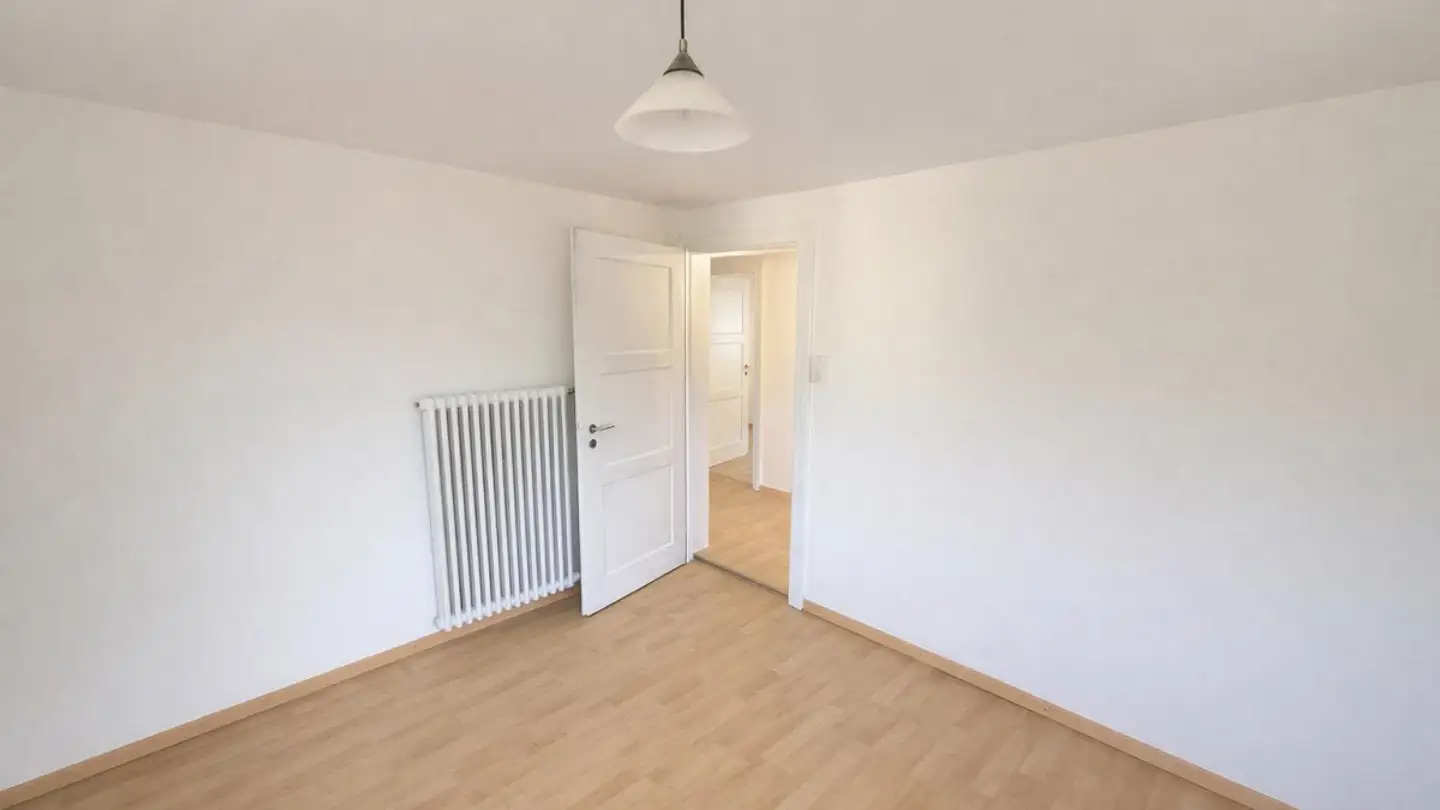 Appartamento in affitto - Oberdorf 6, 7411 Sils im Domleschg