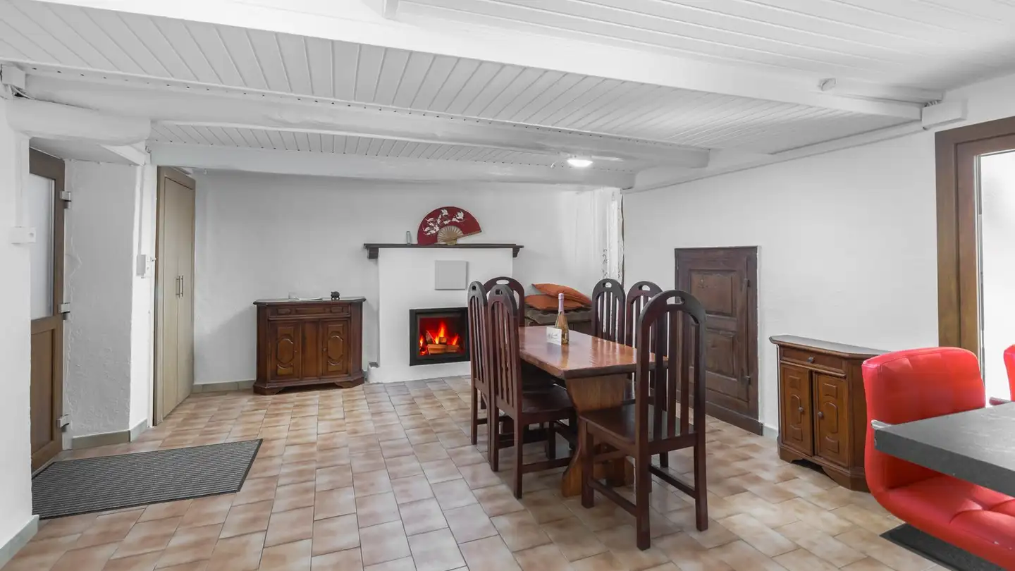 Residential building for sale - 6614 Brissago