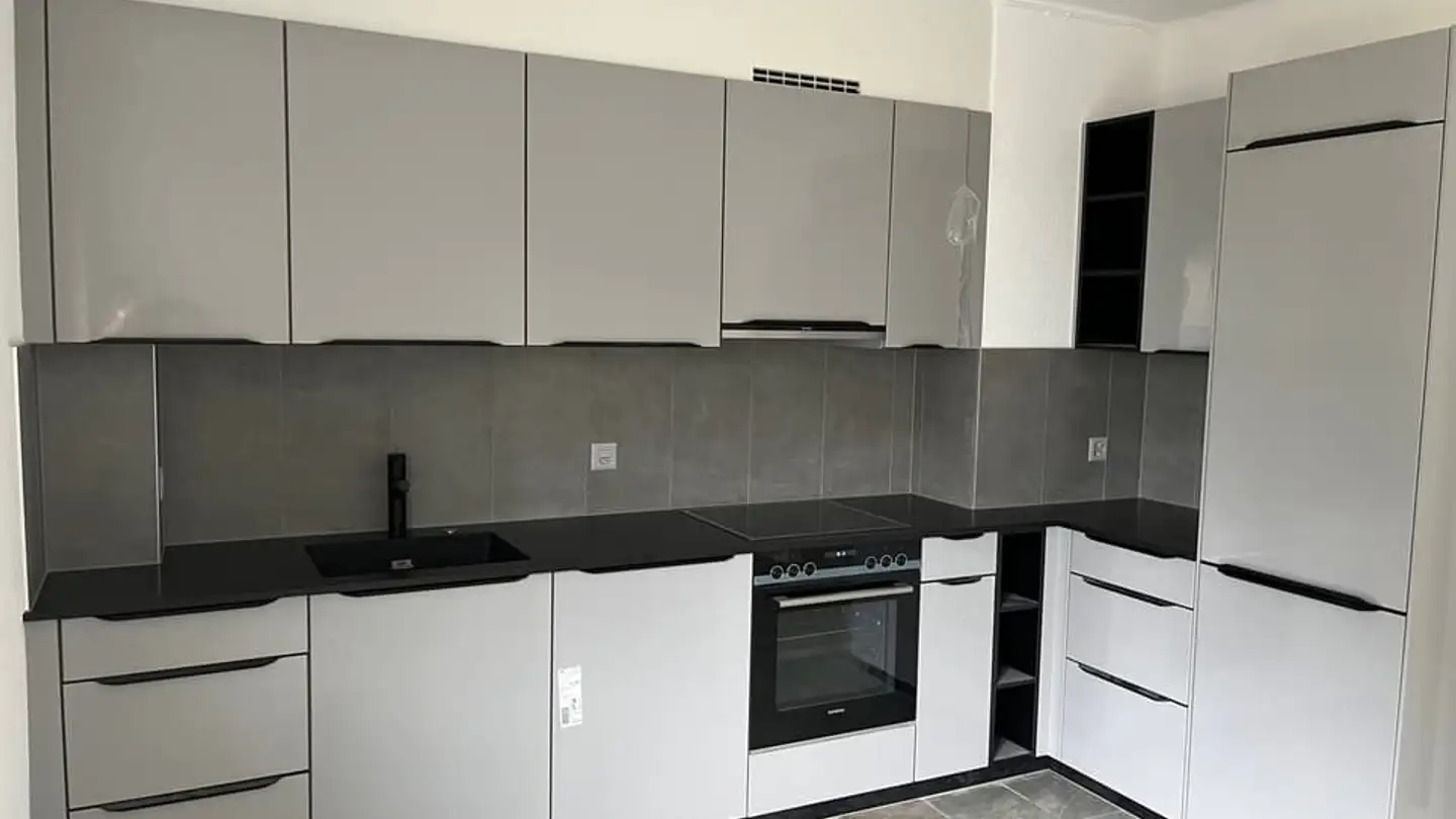 Appartement à louer - Rue De Bel-Air 22, 2732 Reconvilier - Photo 2
