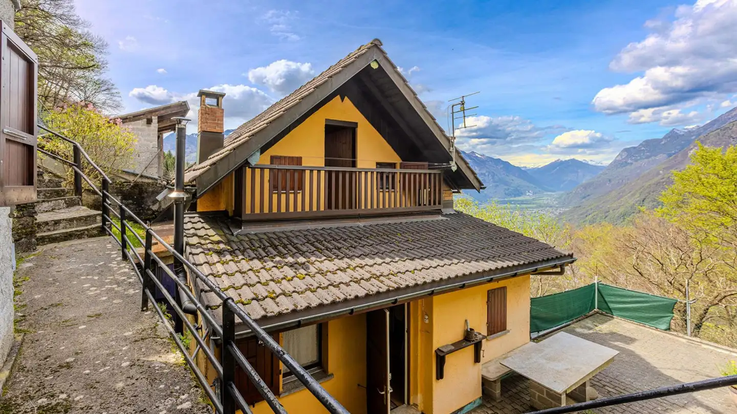 Single house for sale - 6517 Arbedo