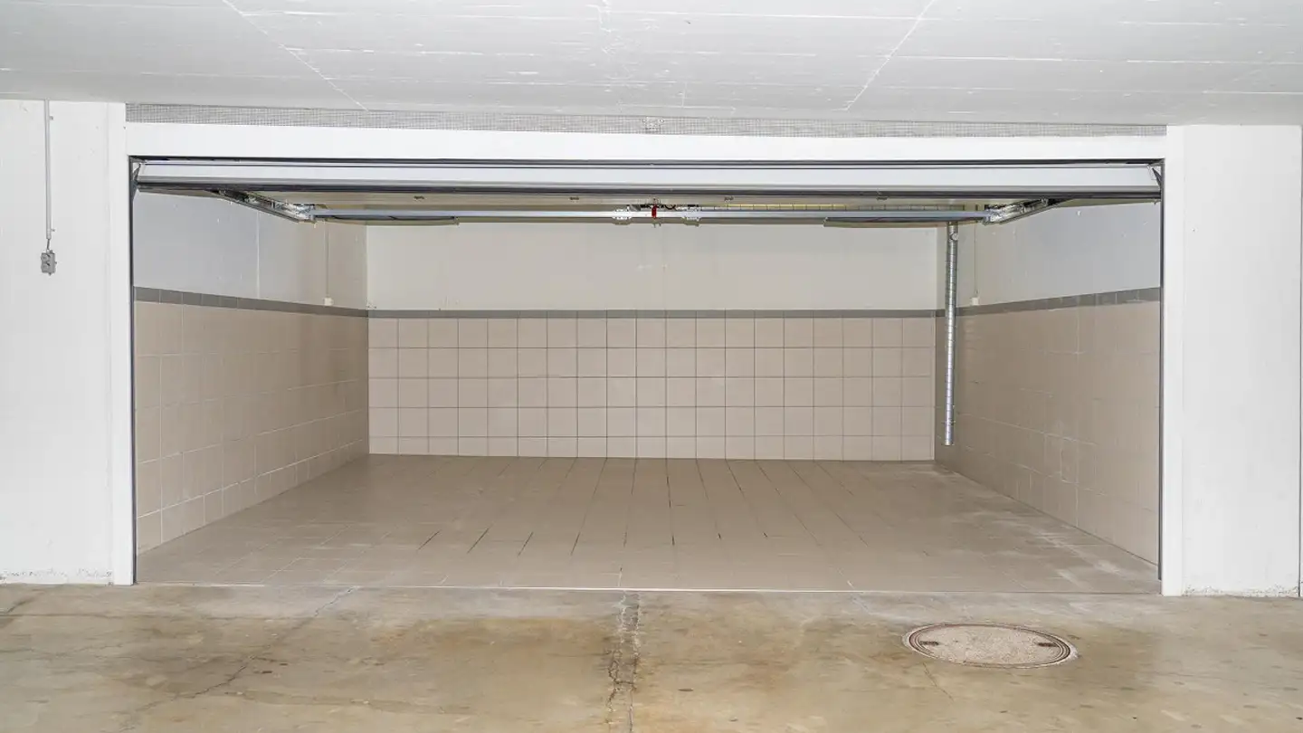 Tiefgaragenstellplatz mieten - Lindenhof, 8854 Siebnen - Foto 2