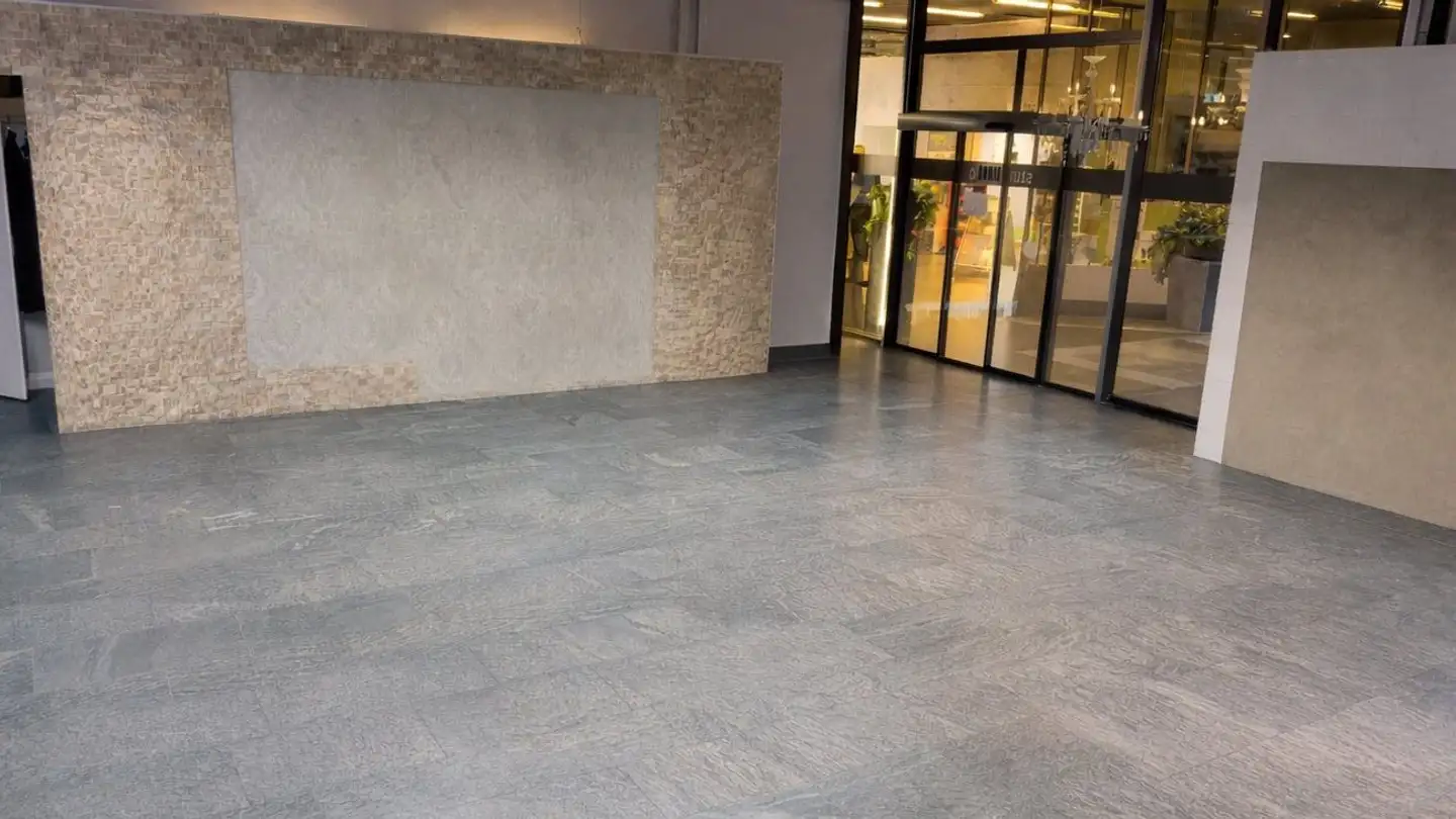 Magasin à louer - Im Zentrum 14, 8625 Gossau ZH - Photo 2