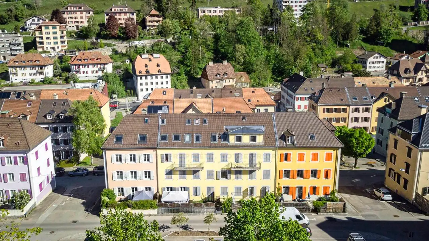 Residential building for sale - 2400 Le Locle