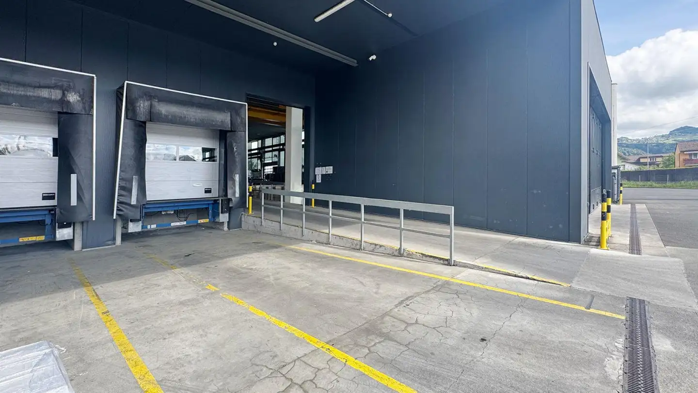 Commercial à louer - Schorenstrasse 39, 3645 Gwatt (Thun) - Photo 4