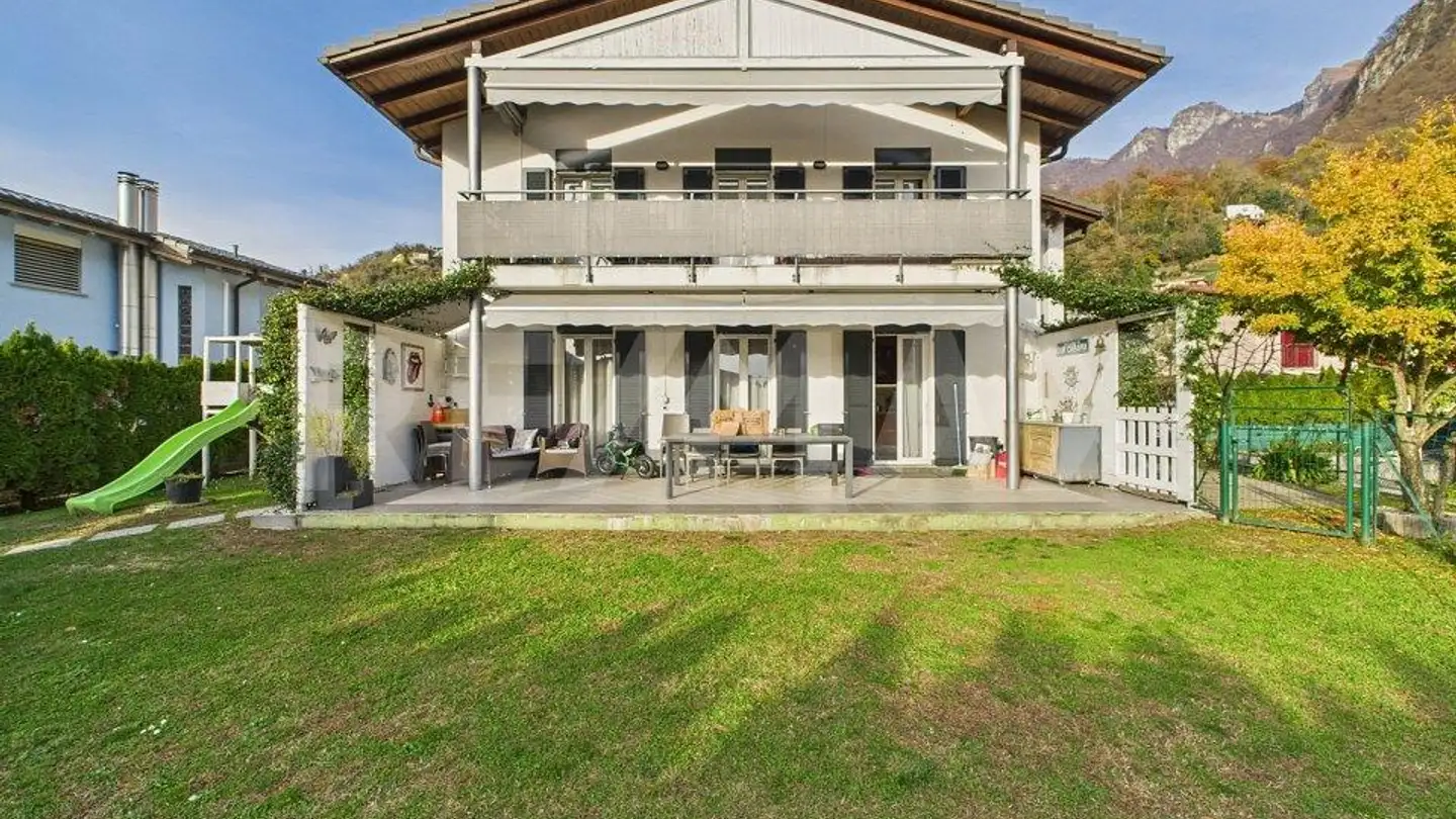 Casa bifamiliare in vendita - 6818 Melano