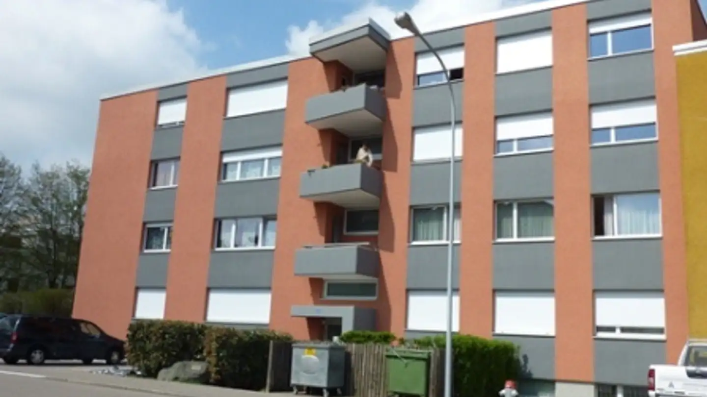 Place de parking souterraine à louer - Krummackerstrasse 3, 8953 Dietikon