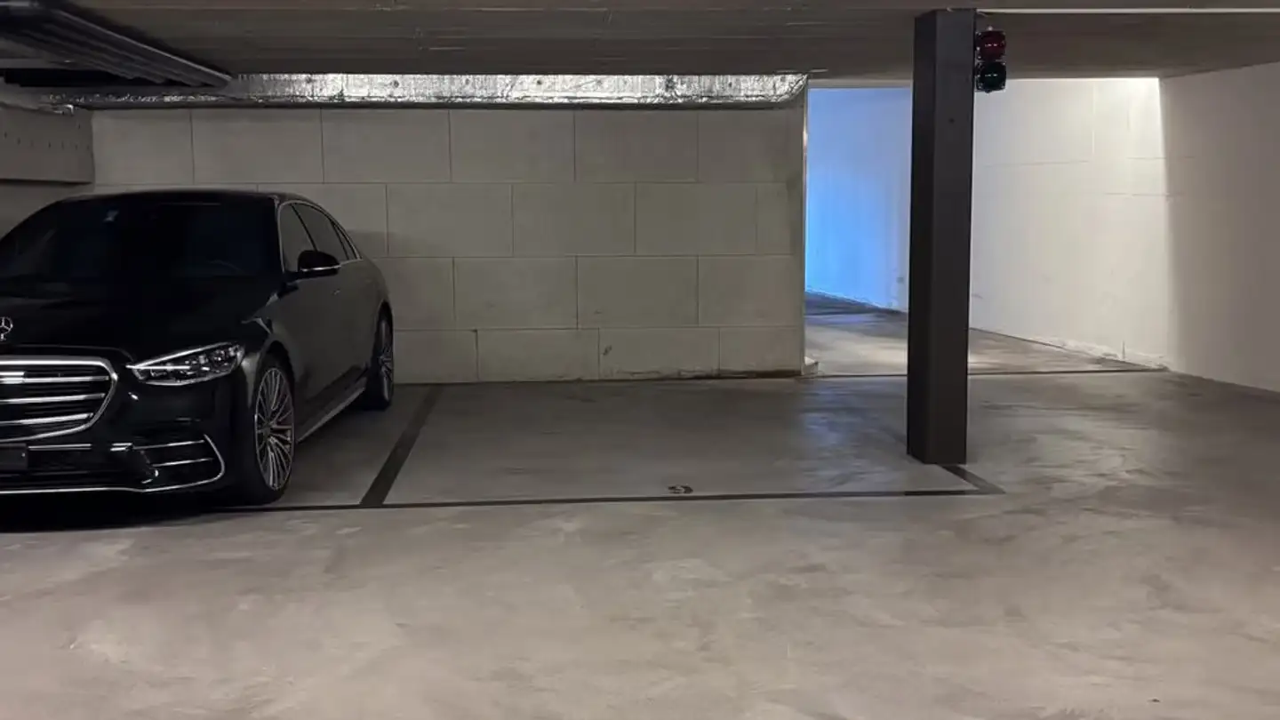 Place de parking souterraine à louer - Siewerdtstrasse 15, 8050 Zürich - Photo 2