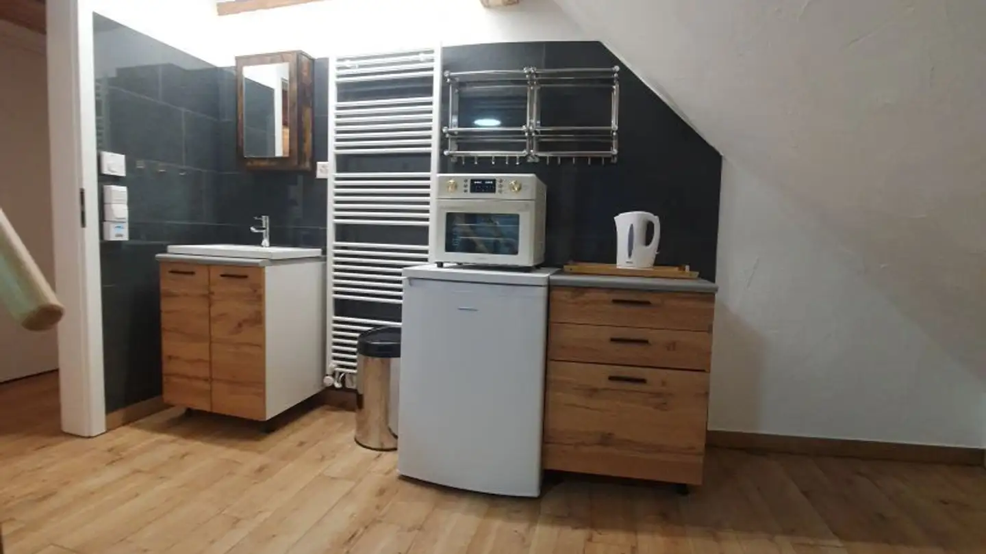 Chambre à louer - Breitistrasse 1a, 8335 Hittnau