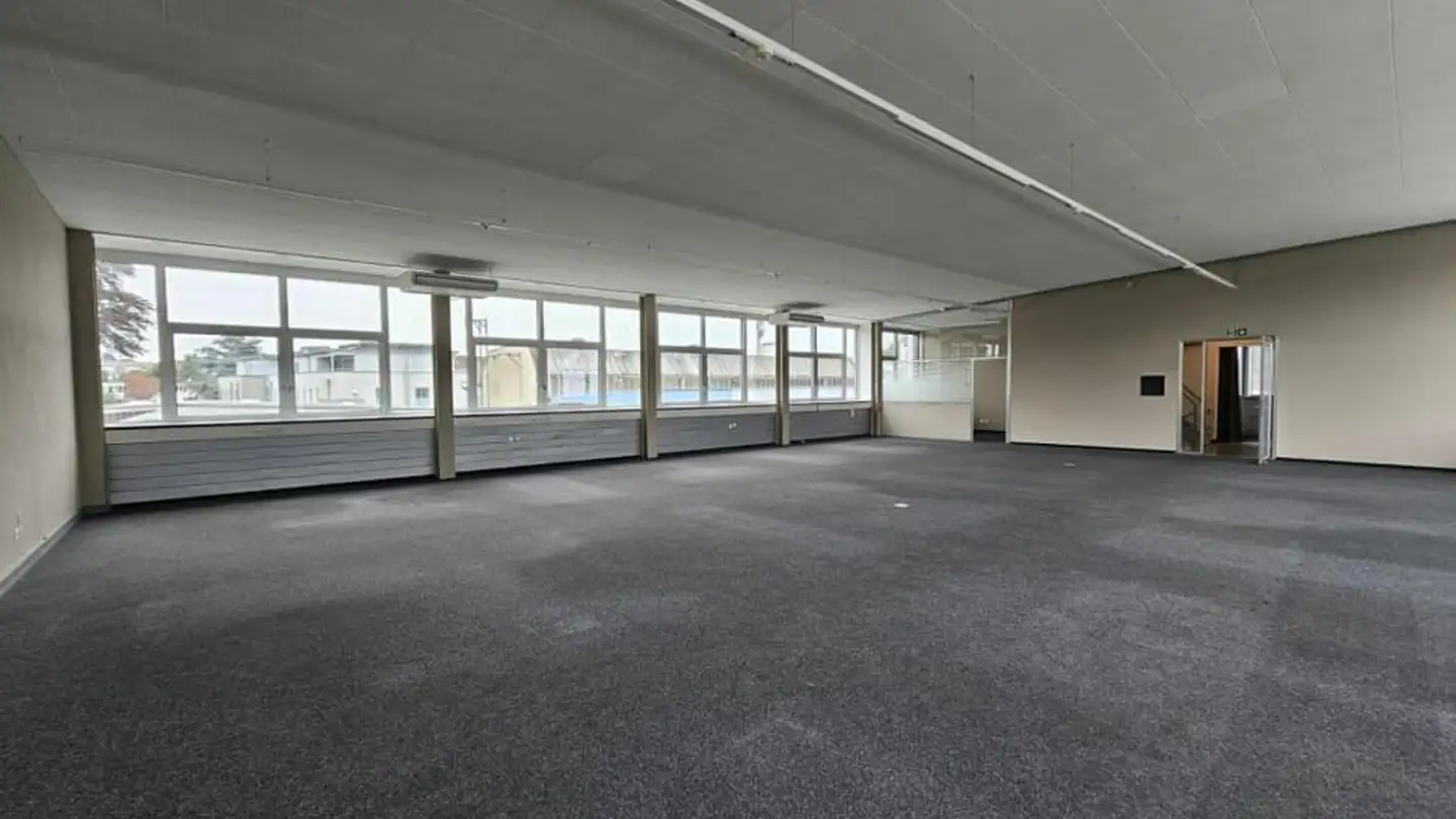 Commercial for rent - Schloss-Strasse 13, 2560 Nidau