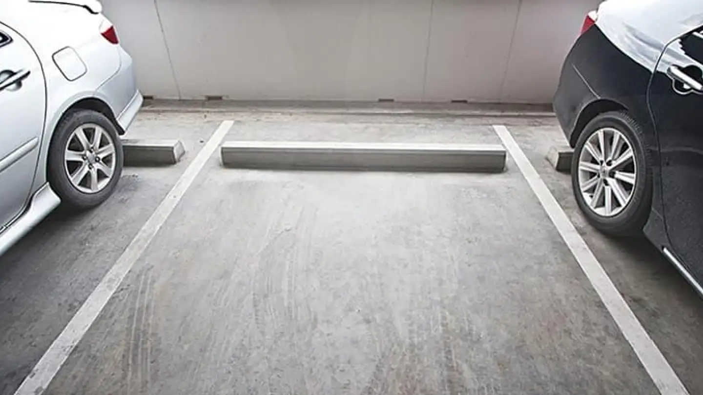 Underground parking space for rent - 8618 Oetwil am See