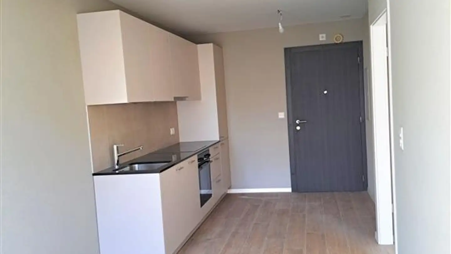 Appartement à louer - Avenue De La Gare, 1950 Sion - Photo 4