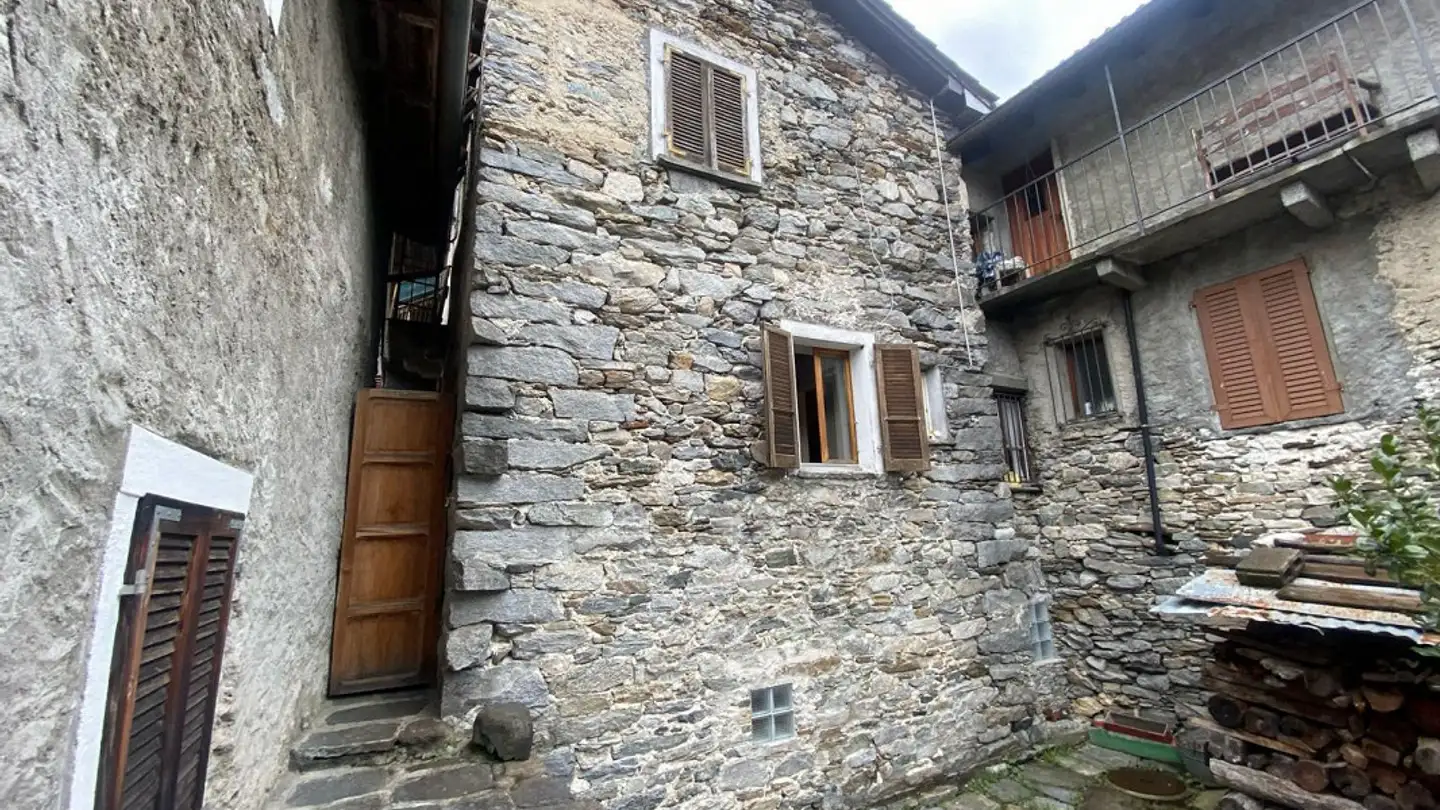 Casa singola in vendita - 6659 Camedo - Photo 2