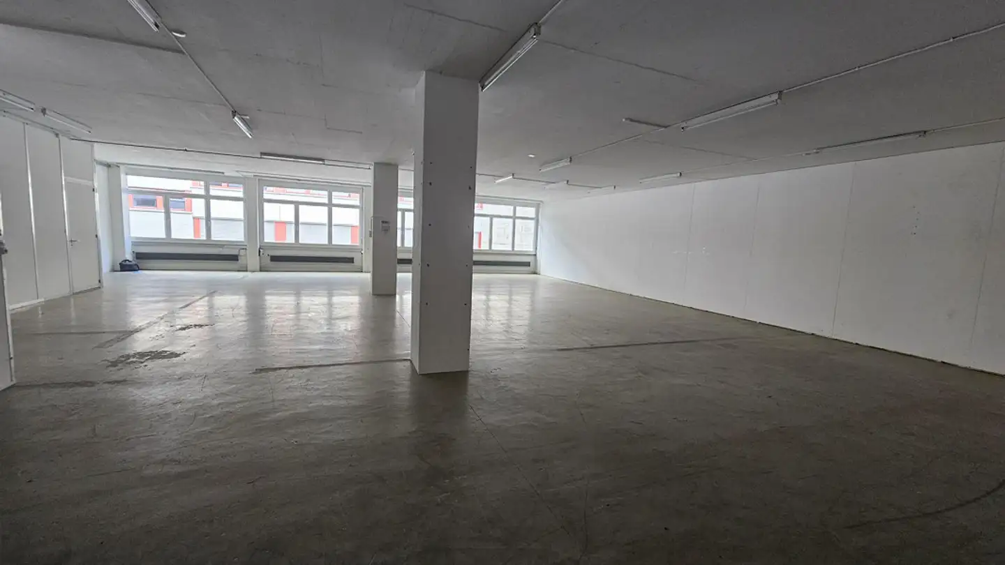 Espace de stockage à louer - Lohwisstrasse 48, 8123 Ebmatingen - Photo 2