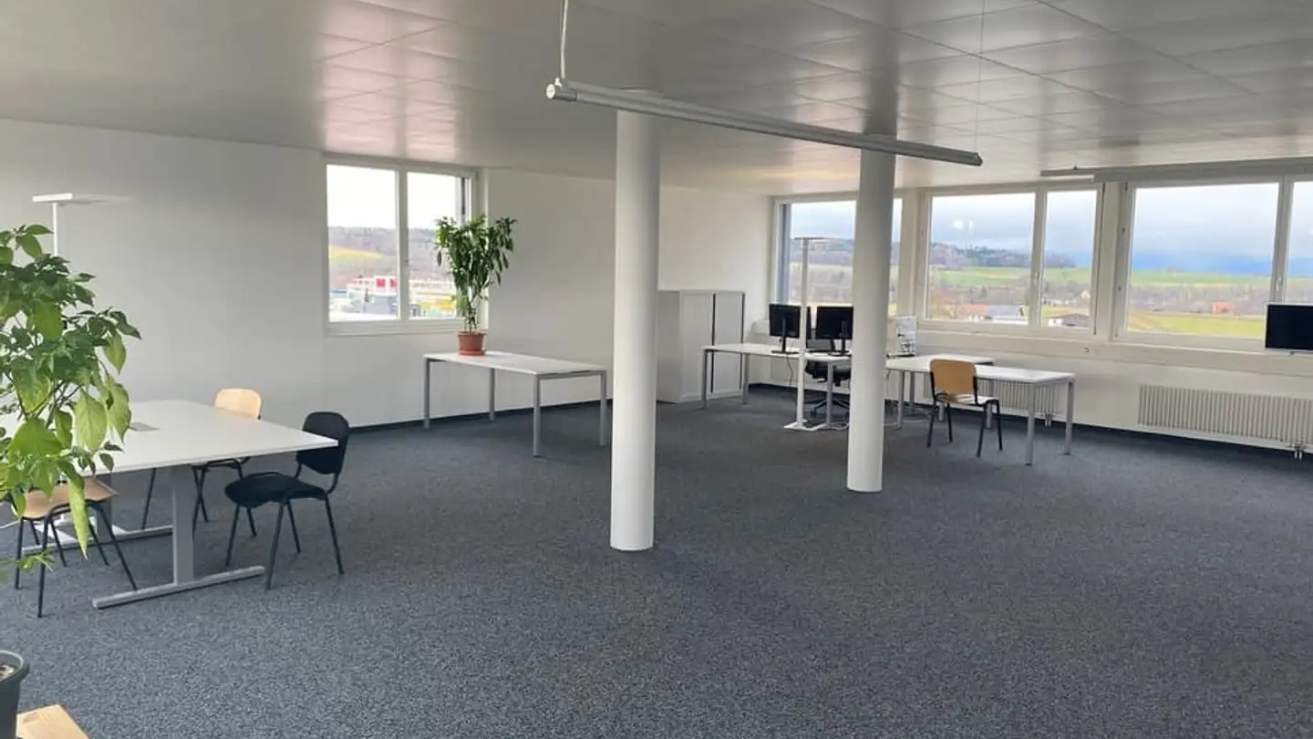 Commerciale in affitto - Birchstrasse 3, 3186 Düdingen