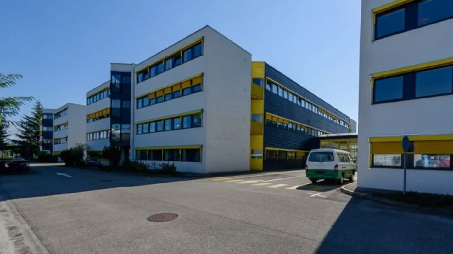 Workshop for rent - Route Des Avouillons 10, 1196 Gland