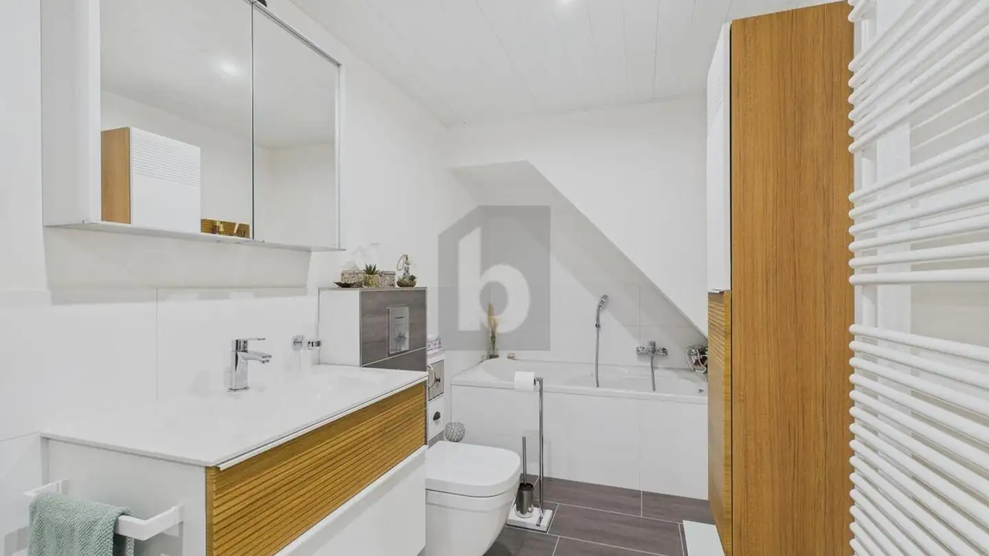 Row house for sale - 8215 Hallau - Photo 3