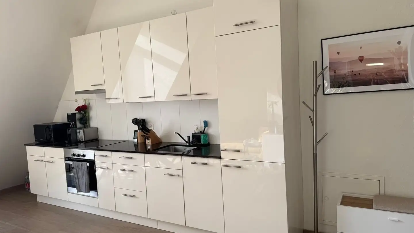 Dachgeschosswohnung mieten - Zentralstrasse 66, 5430 Wettingen - Foto 2