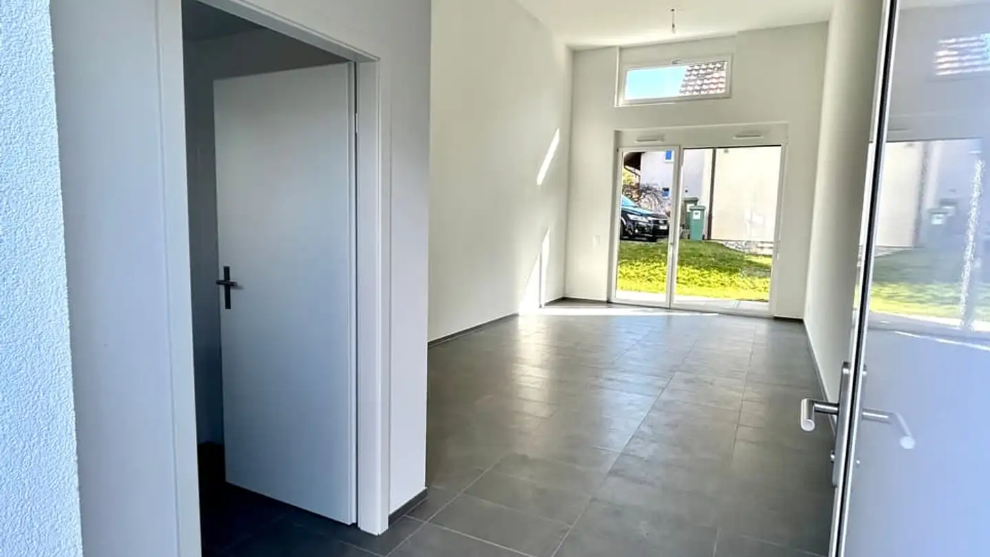 Commerciale in affitto - Route De La Gare 10b, 1131 Tolochenaz - Foto 2