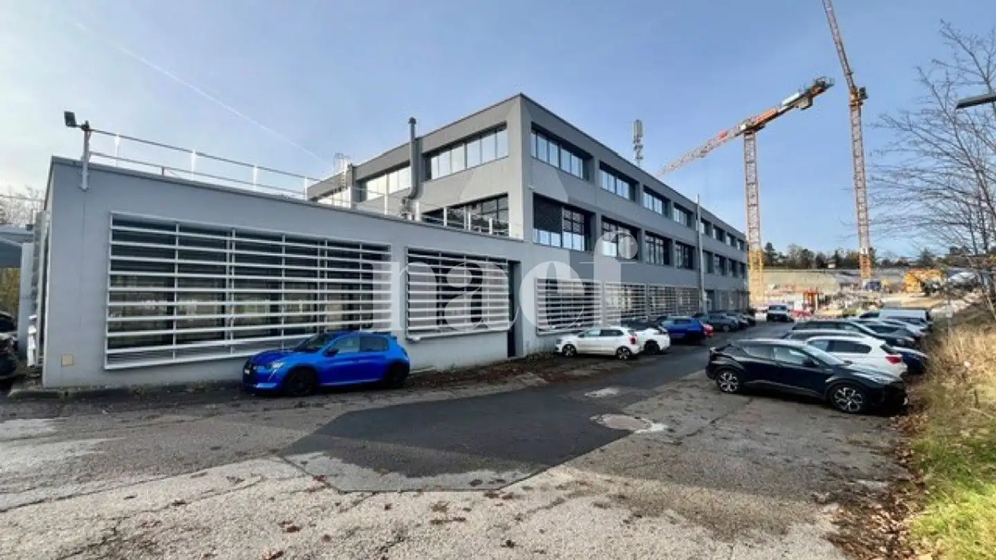 Commerciale in affitto - Rue De L'hôtel-De-Ville 101, 2300 La Chaux-de-Fonds